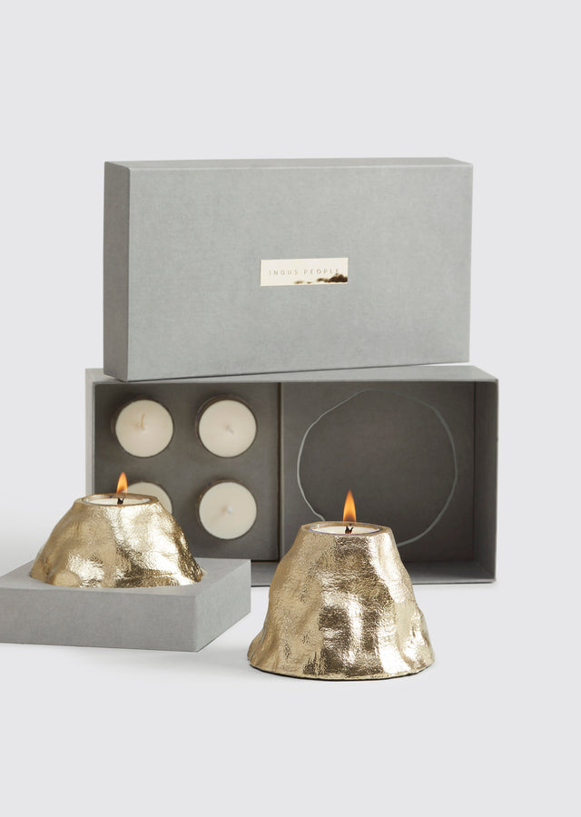 HIMALAYA GOLDEN HOUR GIFT BOX <span><br> 2 GOLDEN TEALIGHT HOLDERS + 4 SCENTED TEALIGHT CANDLES